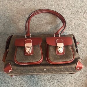 Dooney and bourke purse